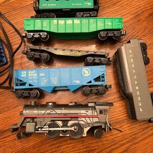 🚂 VINTAGE Lionel Train and Tracks